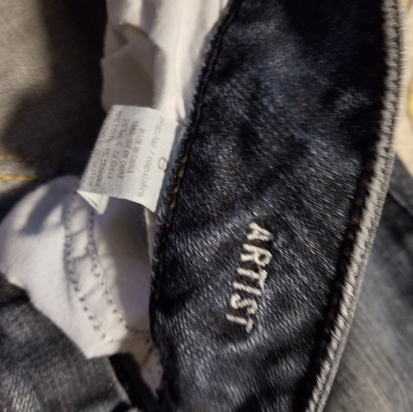 Jean's - Picture 4 of 4